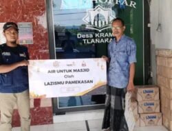 Jelang Ramadan LAZISMU Pamekasan Distribusikan Air Untuk Masjid